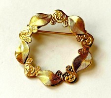 BROCHE cercle doré fleur feuille 3,45cm état NEUF vintage Wreathe pin brooch !