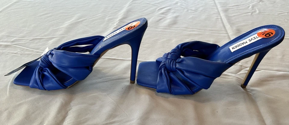 3 pares de sandalias de cuña para mujer de tacón 9,5 Steve Madden Dots azules Foto 3 de 4