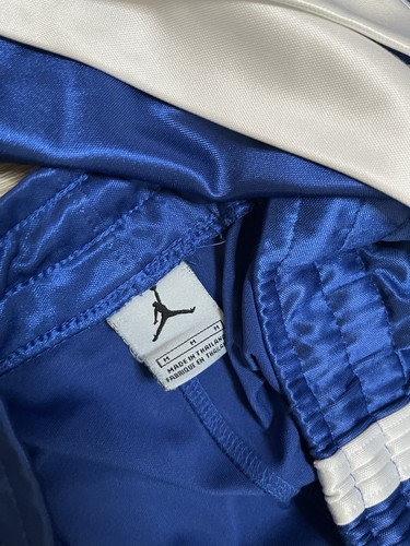 Y2K Air Jordan Set Vintage Men's Basketball Satin Jersey Tank Shorts Sz M - Picture 8 of 8