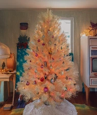 Revlis Starlite 7.5'  White Vinyl Christmas Tree 1960's Vintage Retro 193 Branch