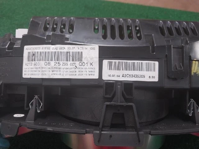Mercedes-Benz E200 2014 cupé grupos de instrumentos A2C53435305 Foto 4 de 4