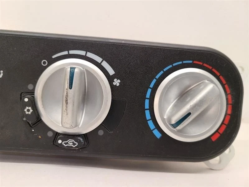 2006-2010 CHRYSLER PT CRUISER Temperature Control AC Silver Knobs 55111844AD   - Image 2 of 4