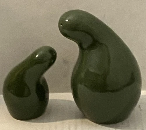 Rare Red Wing Pottery Town & Country Shmoo Salt & Pepper Shakers-Forrest Green