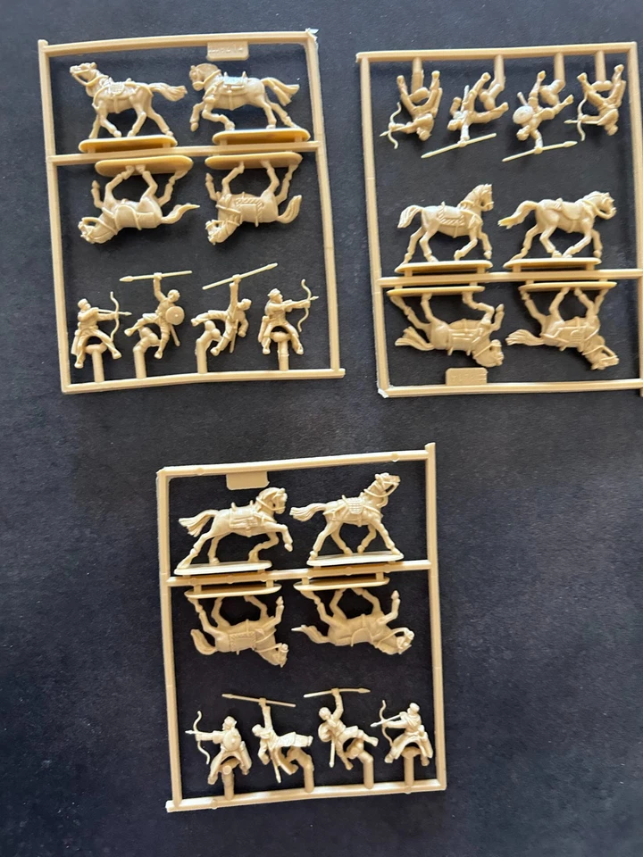 Figurines 1/72 Moyen Age LE CID Cavalerie légère Andalouse HAT - Photo 3/4