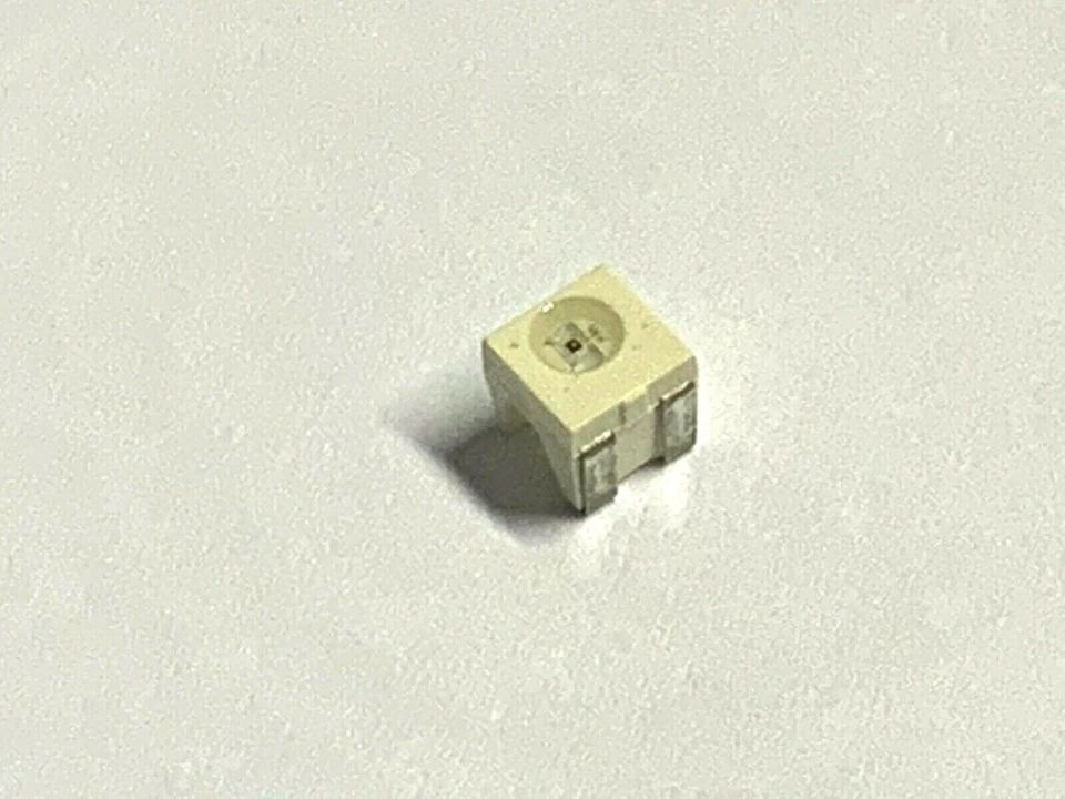 Gelbe LED, SIDE LED, LYA675, wie LYA676, 587nm, 224mcd, 20-40mA, 2V, 50 Stück - Image 4 of 4