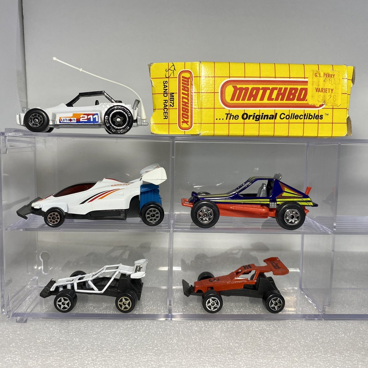 Dune Buggy 1:64 Diecast Lot: Matchbox #MB72 Road Champs Zee #D104