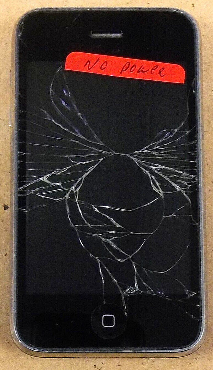 Apple iPhone 3GS / A1303 - Black and Silver ( AT&T ) iOS