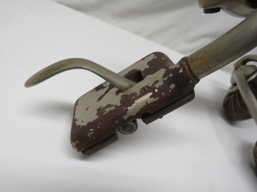 Vintage Ritter Dentist Chair HEAD REST ONLY Unique obscure macabre leather metal - Picture 4 of 8