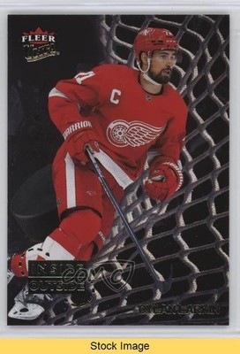 2022-23 Upper Deck Fleer Ultra Inside Outside Dylan Larkin #IO-11 READ 7vj