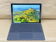 Microsoft Surface Pro - 12" 2736 1824 - i5-7300U - 8GB - 256GB SSD - Win 10 Pro