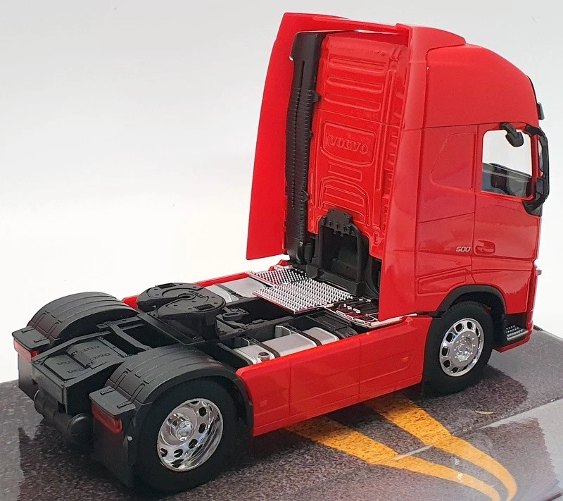 Welly 1/32 Scale Model Truck 32690S - Volvo FH - Red - Image 2 of 4