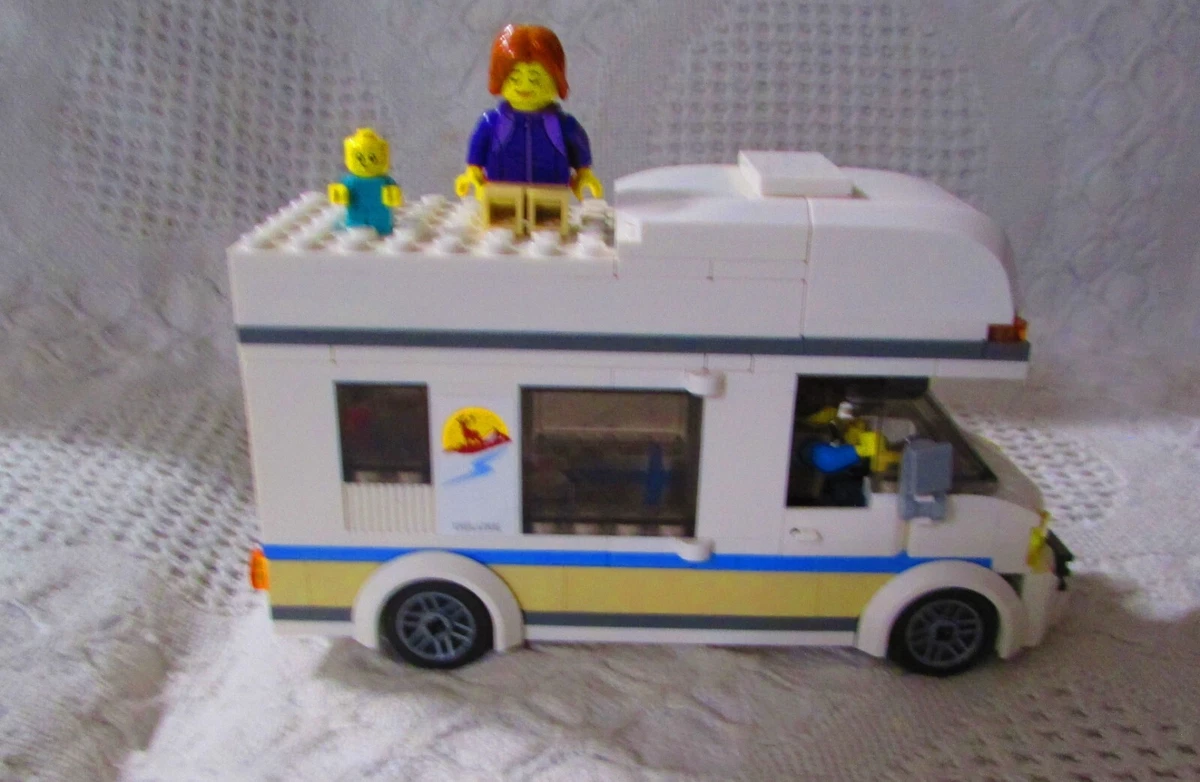 LEGO City: Holiday Camper Van