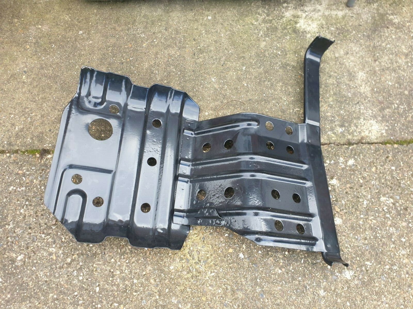 TOYOTA LAND CRUISER HJ45 HJ47 NOT BJ40 FJ40 FUEL TANK PROTECTOR SKID