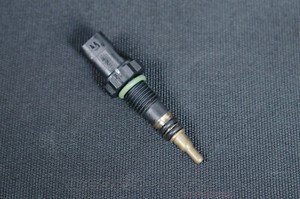 475km 7797957 BMW F30 316d-335d G30 530d Kühlmitteltemperatur Geber Sensor