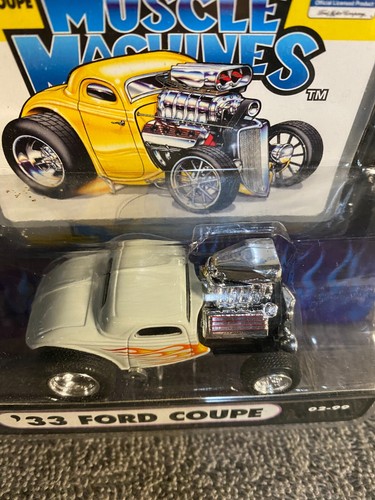 Funline Muscle Cars 1:64 scale '33 Ford Coupe in factory sealed blister pak 2001 - Picture 9 of 12