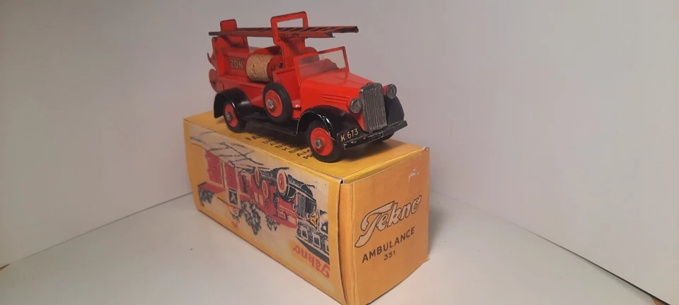 Camión escalera de bomberos Tekno Dinamarca Falck 351 placa de hojalata edición temprana 1935-1955 Foto 4 de 4