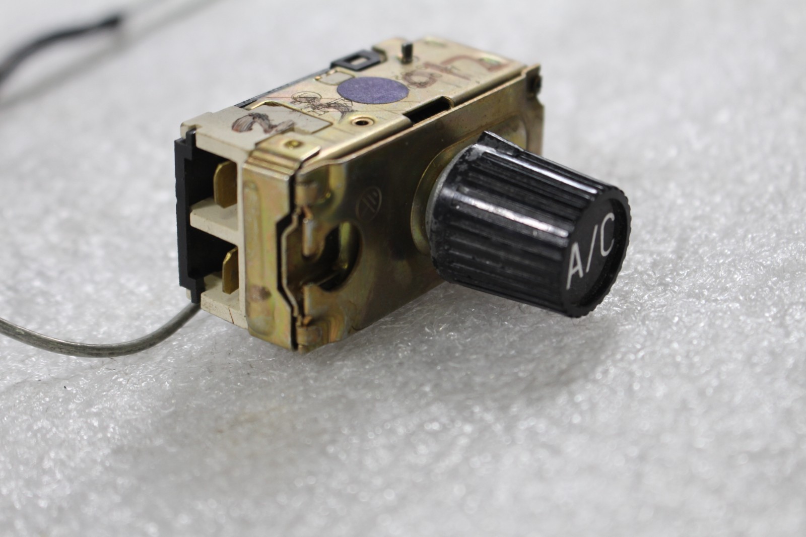 Ferrari 308, A/C Temperature Control, Used, P/N 109819