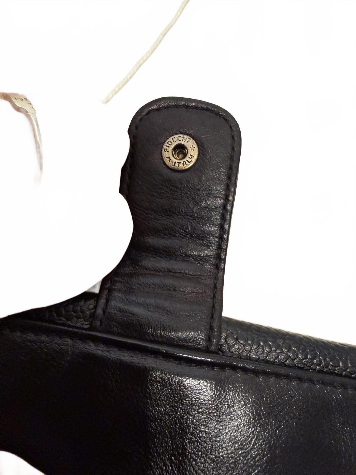 Authentic Chanel Black Leather Compact Wallet- GUC - image 4