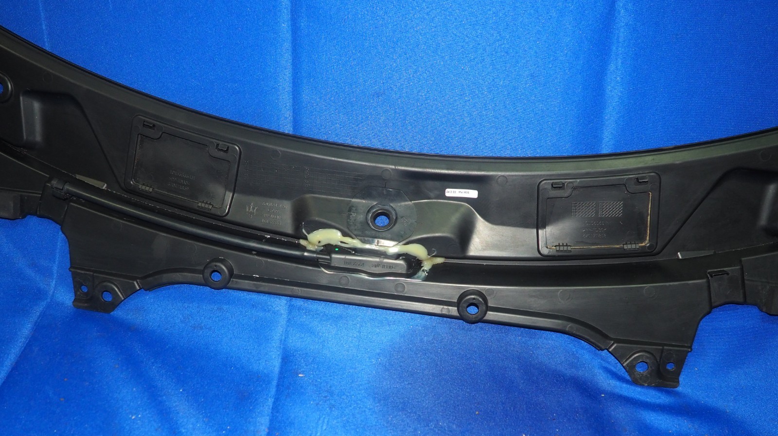 2022-2026 Maserati MC20 MCPura Windshield Cowl Trim Cover Plate OEM 1500 Miles!