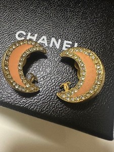 Authentic CHANEL Crescent Moon CC Logo Earrings Rhinestone Pink Beige Gold Plated Clip-on