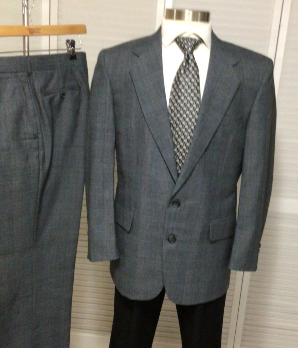 FOREMAN & CLARK MENS GRAY GLEN PLAID 2 PIECE SUIT SIZE: 42R 