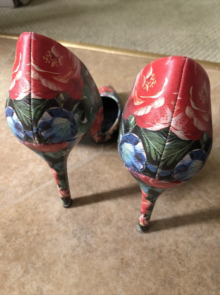 TACONES BRECKELLES TALLA 9 PRECIOSOS Foto 3 de 4