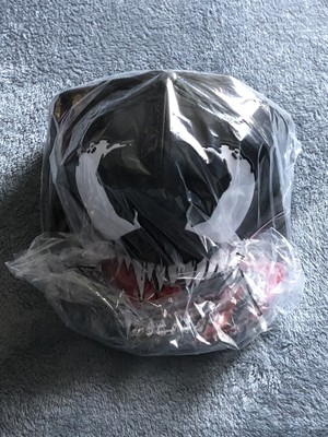 venom fitted hat