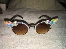 VINTAGE RHINESTONES CAT EYE SUNGLASSES Pinup Vintage Style Very -Well Made