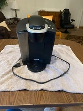 Keurig Single Cup Brewing System Coffee Maker Model B40 K-Cup with Storage Draw!