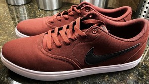 nike sb check solar canvas red