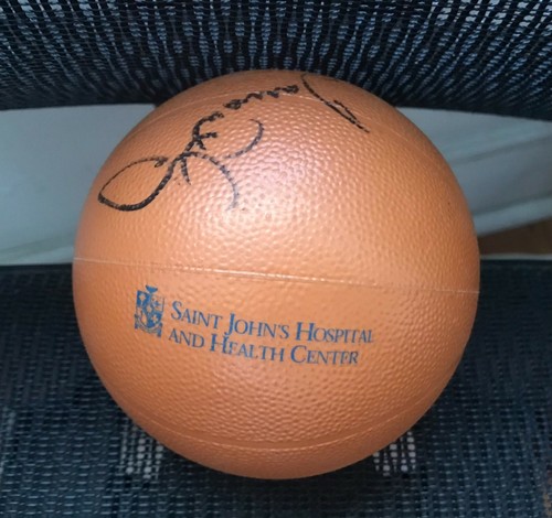 James Worthy Norm Nixon LA LAKERS Autographed AUTO Mini Basketball - Photo 2/4