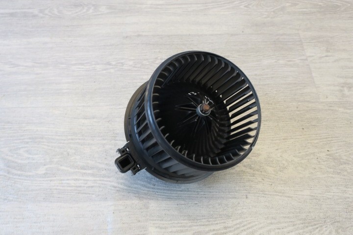 Picture 4 of 6