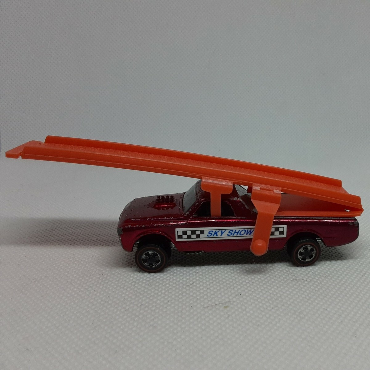 Hot Wheels Redline Custom Fleetside Sky Show Car 1968 Red Made In