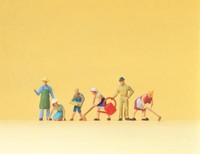 Preiser Bei Der Gartenarbeit 14081