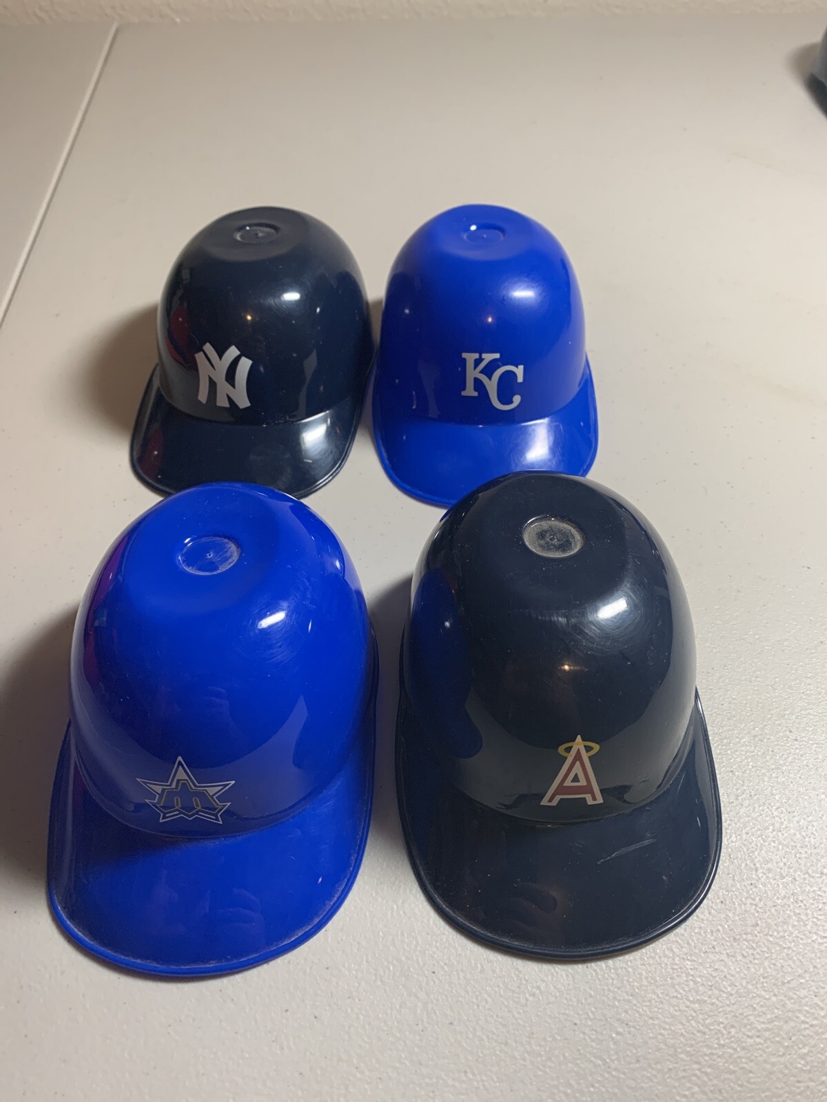 LOT OF 26 DIFFERENT VINTAGE LAICH SOUVENIR MINI BATTING HELMETS eBay