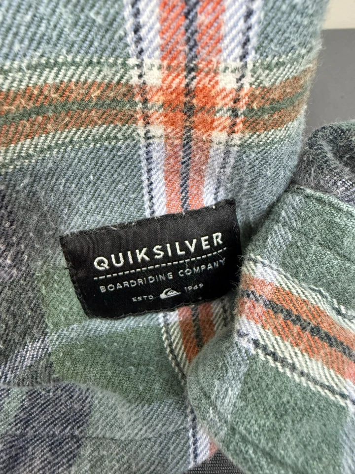 Camisa de franela frontal con botones a cuadros Quicksilver para hombre ajuste moderno verde talla XL Foto 3 de 4