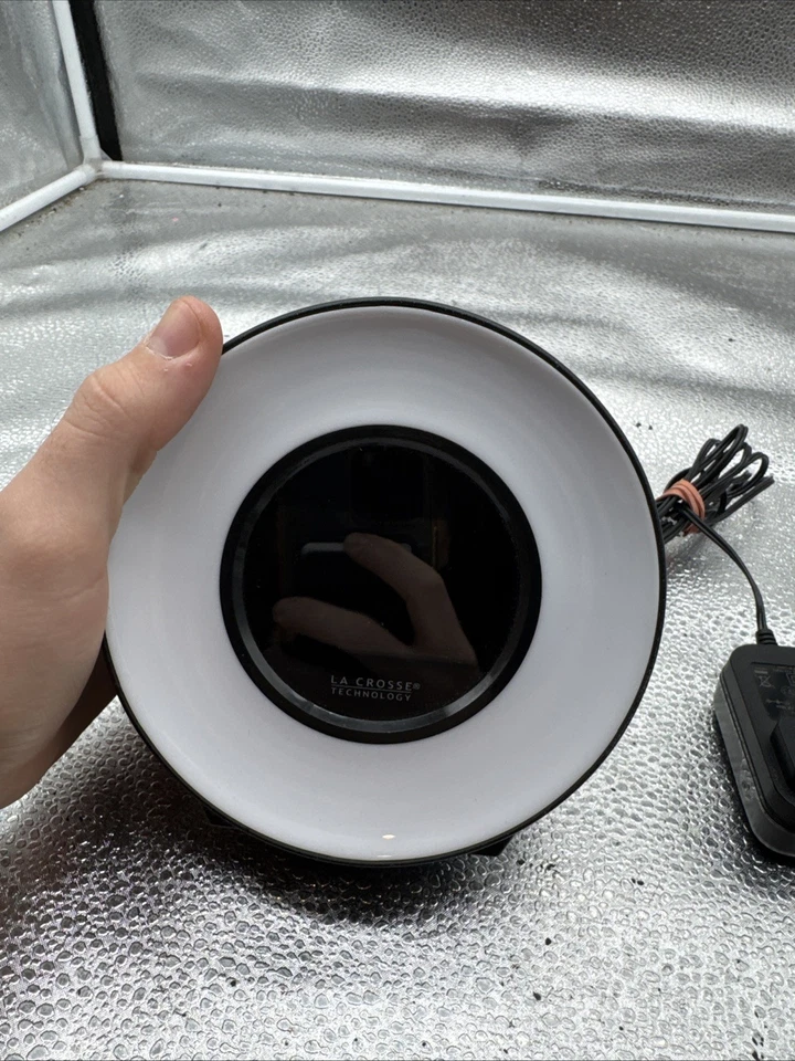 La Crosse Technology C85135 Color Mood Light Alarm Clock with Nature Sounds.  14 - Image 3 of 4