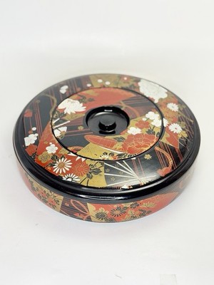 Handcrafted Japanese Lacquerware Box Floral Design Round Black & Red With Plates