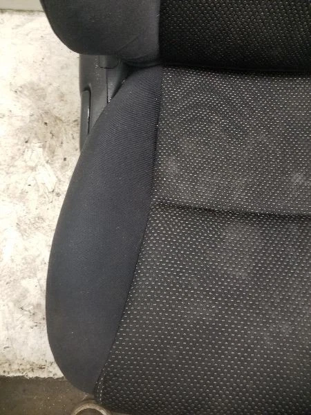 04-05 SCION XB LADO DEL PASAJERO DELANTERO NEGRO FZ96 TELA CUBO ASIENTO MONTAJE Foto 2 de 4
