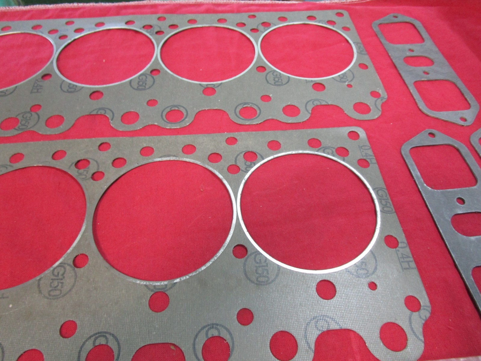 Rolls Royce Shadow, Corniche, Bentley T, 1965-1980 head gasket set RH2379, NOS
