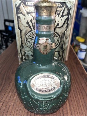 Chivas Royal Salute Green SEALED and EMPTY Dummy Decanter W Open Box