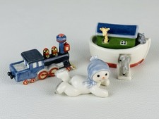 Royal Copenhagen 3 Statuine Figure In Porcellana Arca Pupazzo Di Neve Trenino