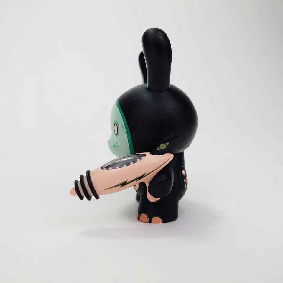 Kidrobot: Tara McPherson Alien Ion Dunny 3" Figura de Arte de Vinilo 1/96 CHASE Serie 4 Foto 2 de 4