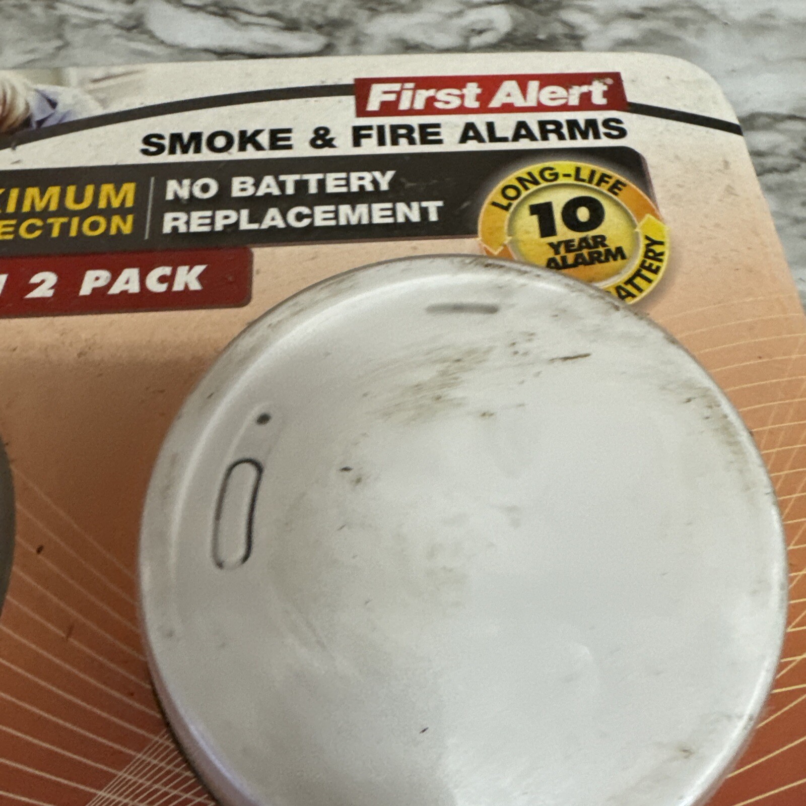 First Alert Smoke Fire Alarm Detector 10Yr Battery 2Pack (P1210CP2