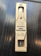 Proffesional Wood Shoe Stretcher Size Hi 3 - Ralyn / Justin Blair & Co. Heels