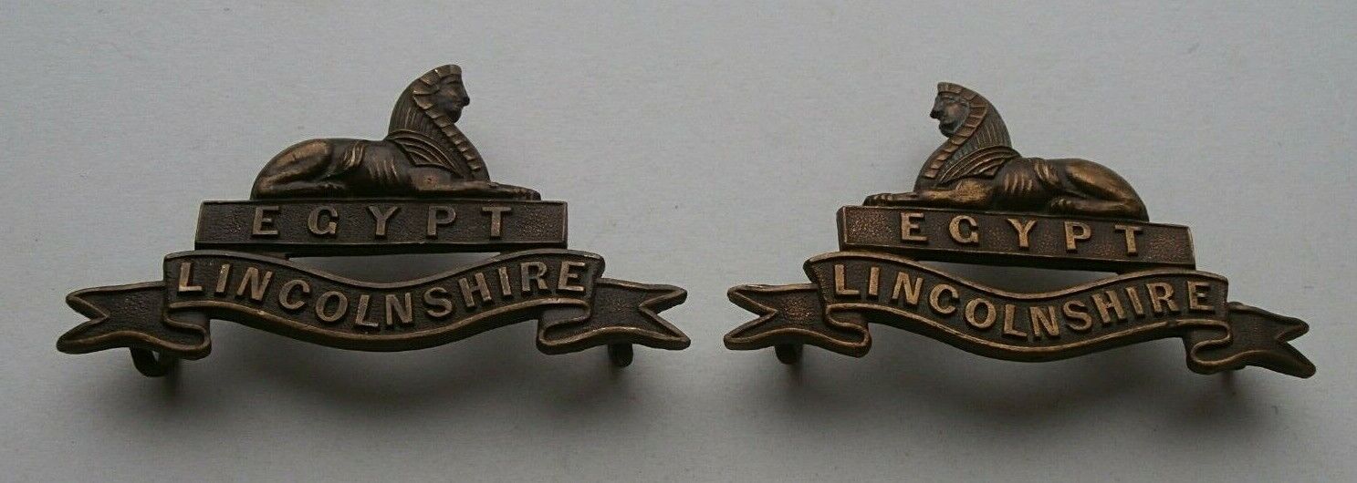 Rare Original Pair of Officers Bronze Lincolnshire Regiment Collar Badges Gaunt 