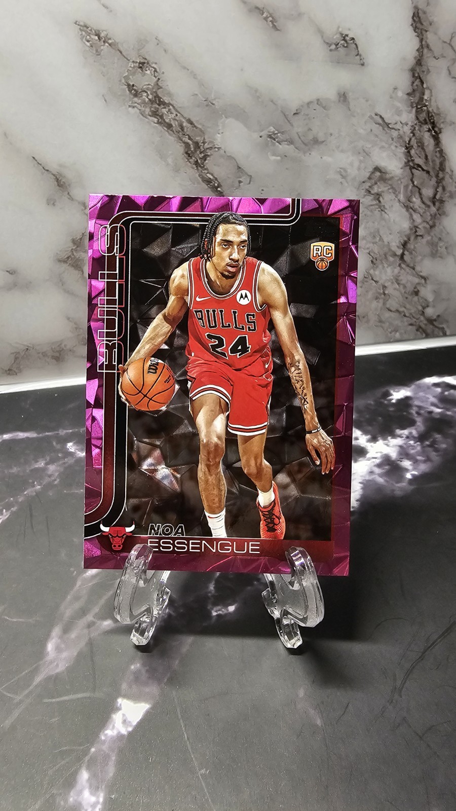 🎀2025-26 TOPPS-Noa Essengue-Pink Diamante #212 (RC)🎀