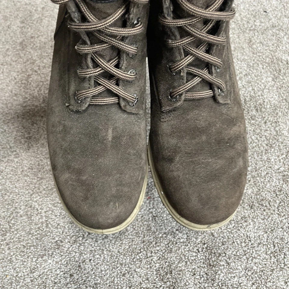 Botas de cuero de gamuza marrón Wolverine aisladas con cordones para mujer talla 8,5 usadas en excelente estado Foto 4 de 4