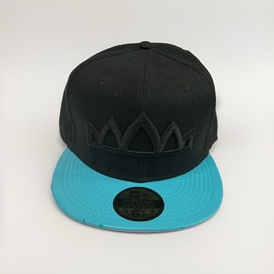 Crowns Guam Supreme Island Fitted Size 8 Black, Blue, Pink. Used
