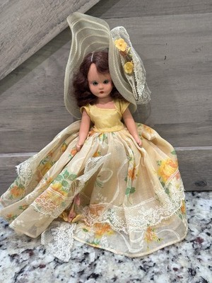 Vintage Nancy Ann Storybook Doll with wide brimmed hat Beautiful Cond! (no Box)